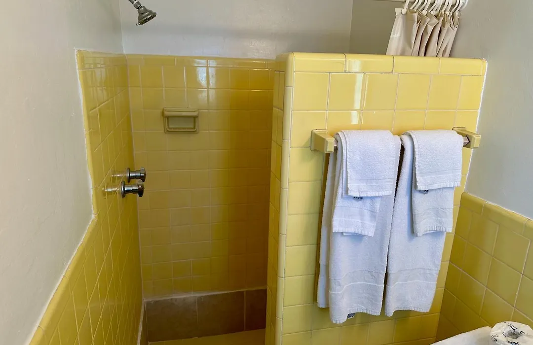 Summerland Suites-1
